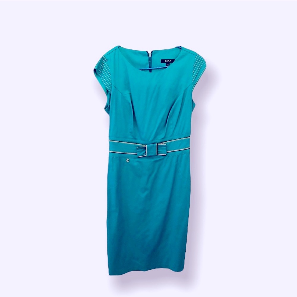 Adorable dress!